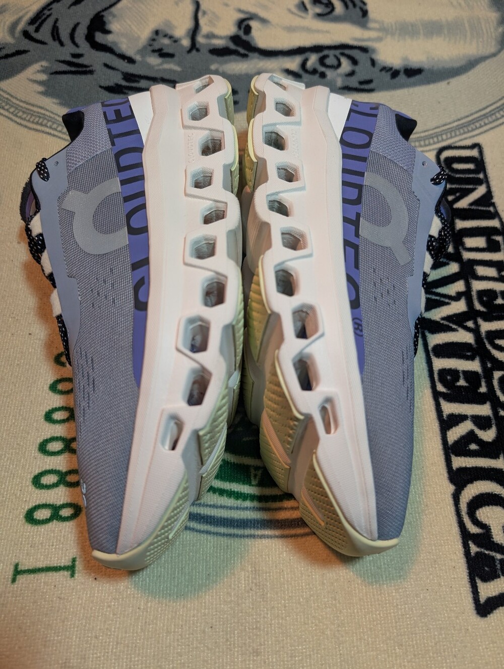 On Running Cloudmoster Swiss Engineering ® Cushioned Running Shoes Men's Size 10 - Picture 10 of 12